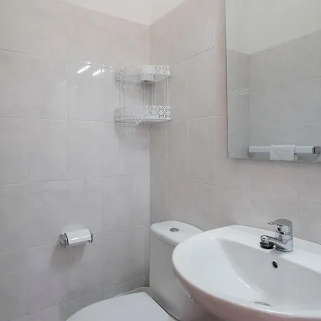 Abelisa By An Island Apartment